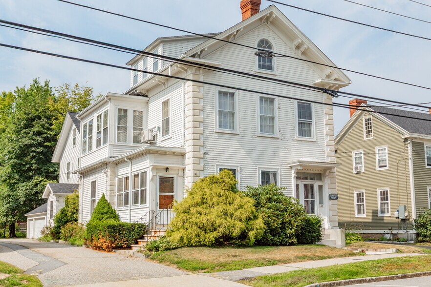 326 Main St, Yarmouth, ME à louer - Photo de l’immeuble – Image 2 sur 8