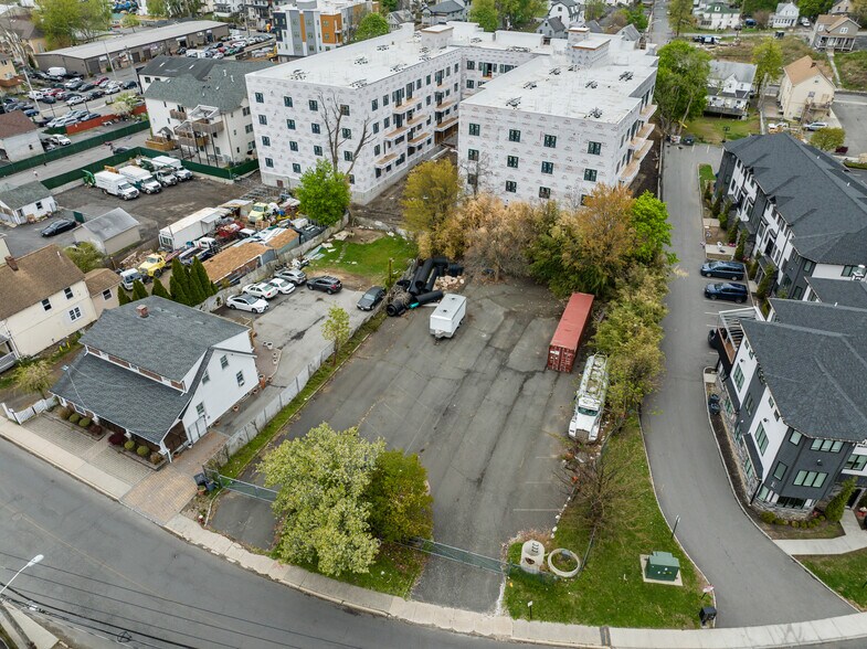 41 N Madison Ave, Spring Valley, NY à louer - Photo de l’immeuble – Image 3 sur 8