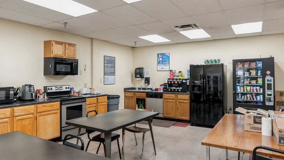 2301 Fleur Dr, Des Moines, IA à vendre - Vidéo sur l’annonce professionnelle – Image 2 sur 83