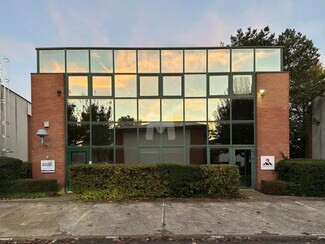 Plus de détails pour Bureau, Local d'activités à louer