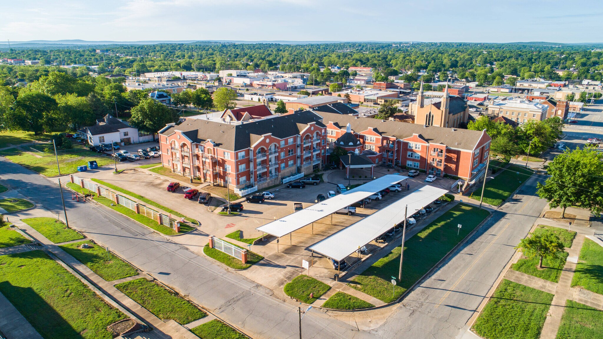 301 E Washington Ave, Mcalester, OK à vendre Photo de l’immeuble– Image 1 sur 15