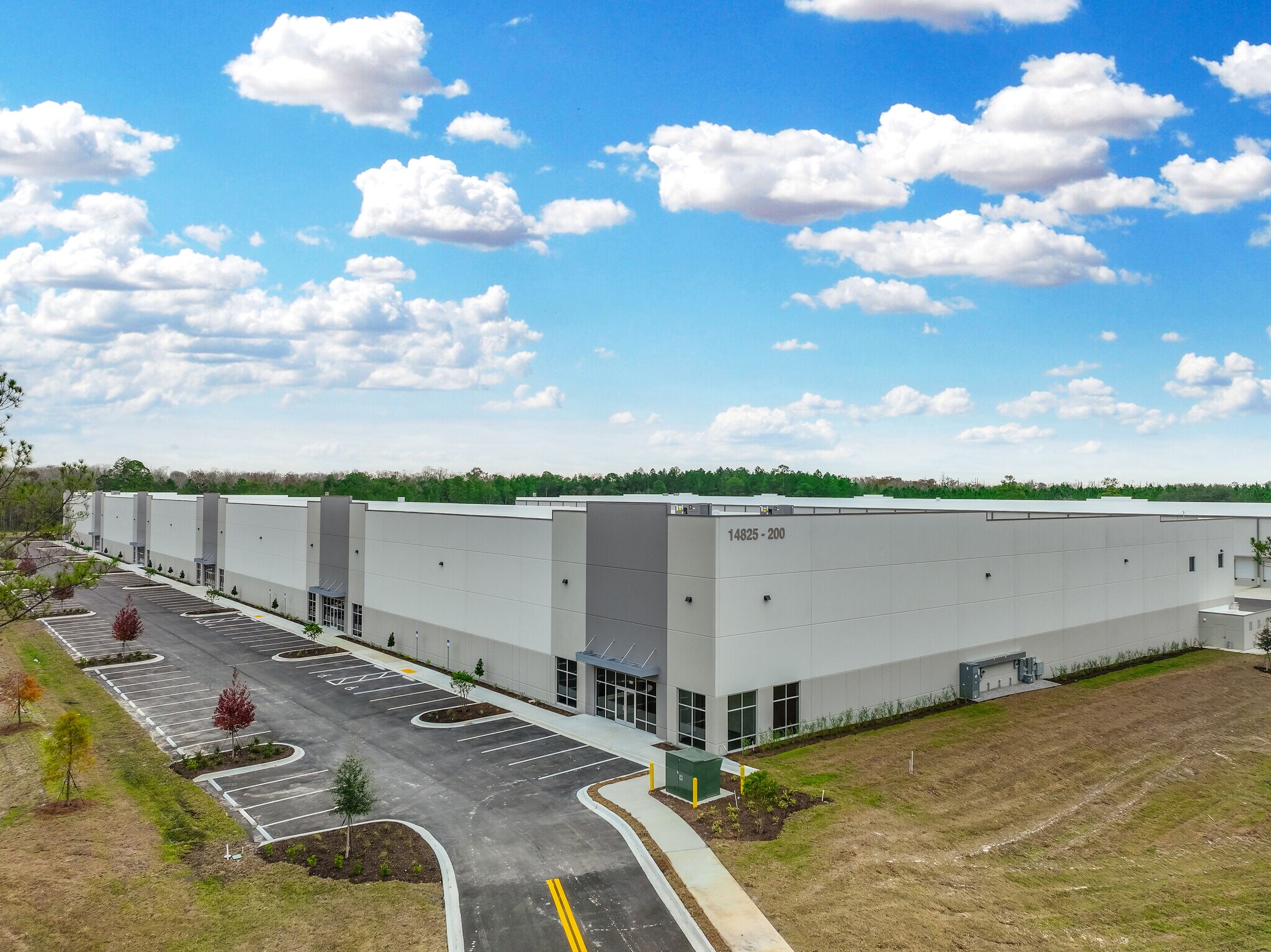 14825 International Airport Blvd, Jacksonville, FL à louer Photo de l’immeuble– Image 1 sur 6