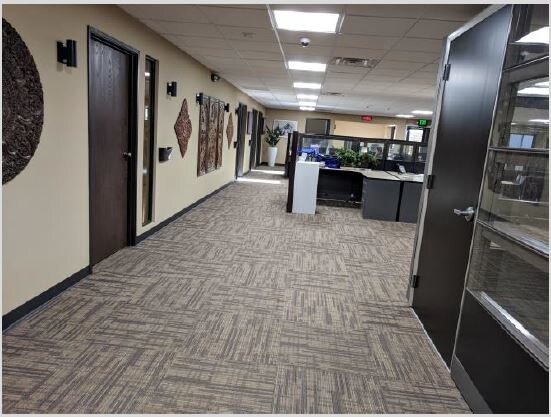 28116 Orchard Lake Rd, Farmington Hills, MI à louer - Photo intérieure – Image 2 sur 8