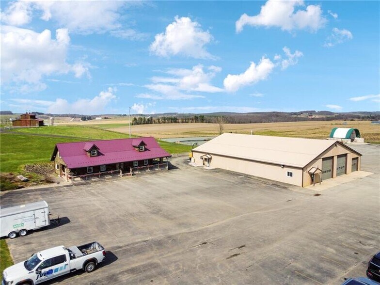 208 W Mud Pike, Rockwood, PA à vendre - Photo de l’immeuble – Image 1 sur 39