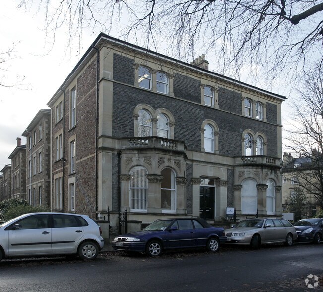 2 Oakfield Rd, Bristol à vendre - Photo de l’immeuble – Image 2 sur 13