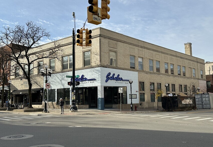 200 S Main St, Ann Arbor, MI à louer - Photo de l’immeuble – Image 2 sur 2