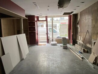Plus de détails pour Local commercial à louer