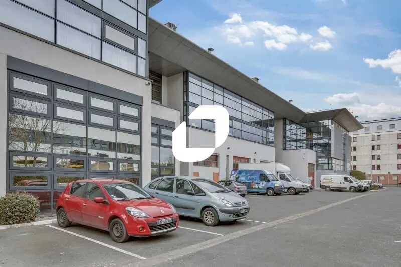 Local d’activités dans Nanterre à louer - Photo de l’immeuble – Image 2 sur 7