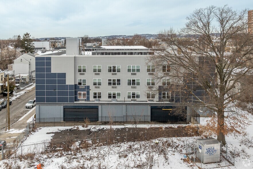 203-217 12th Ave, Paterson, NJ à vendre - Photo de l’immeuble – Image 3 sur 5