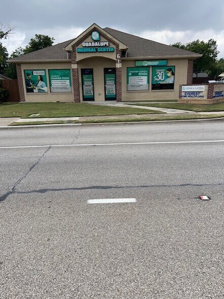 611 N Macarthur Blvd, Irving, TX à louer - Photo de l’immeuble – Image 1 sur 10