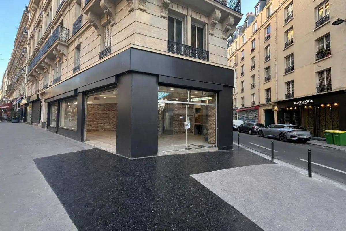 Local commercial dans Paris à louer Photo de l’immeuble– Image 1 sur 6