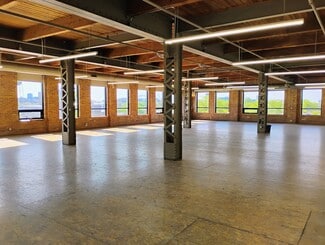 Plus de détails pour 337 N Bell St, Chicago, IL - Local d'activités à louer