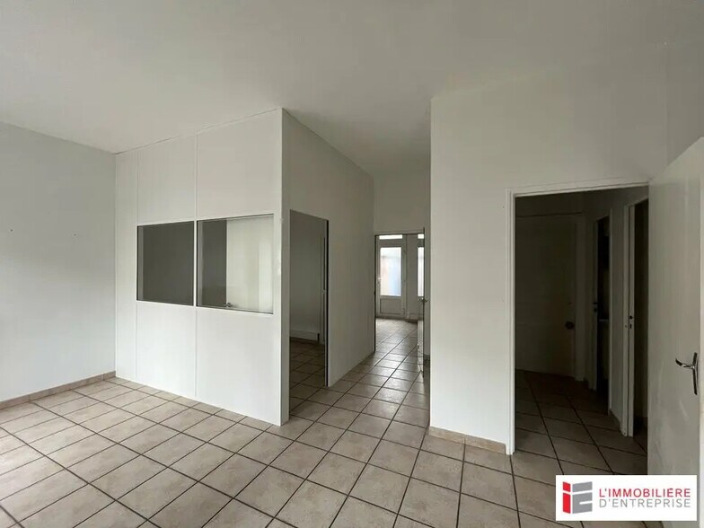 Immeuble residentiel dans Saint-Malo à vendre - Photo intérieure – Image 2 sur 2