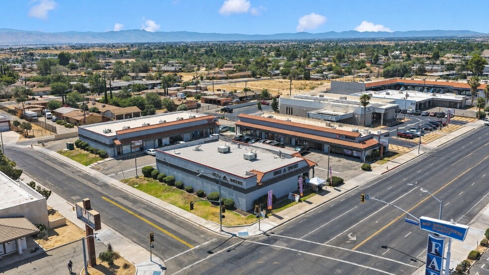 14741 7th St, Victorville, CA à vendre - Photo de l’immeuble – Image 1 sur 7