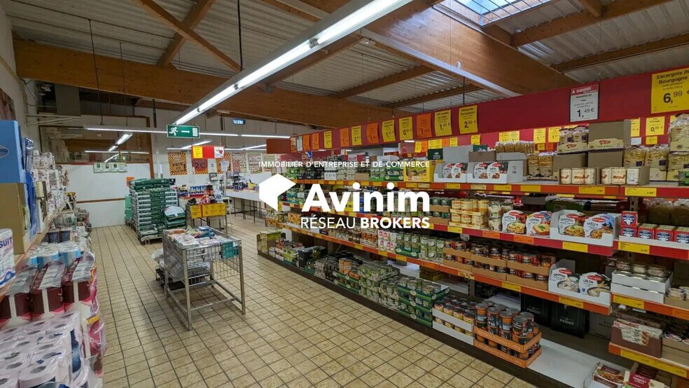 Local commercial dans Vitry-le-François à louer - Photo intérieure – Image 2 sur 3