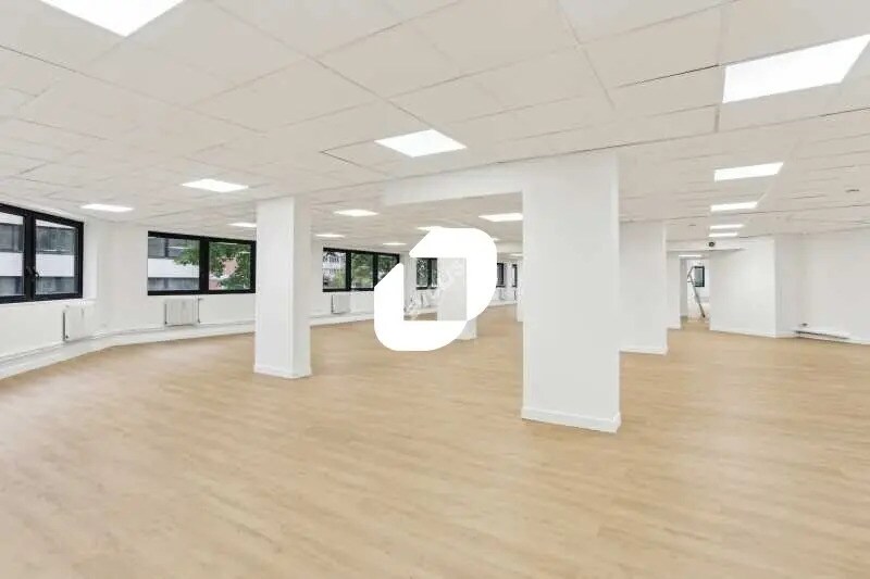 Bureau dans Montreuil à louer - Photo de l’immeuble – Image 3 sur 13