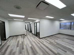 14904 123rd Ave NW, Edmonton, AB à louer Photo intérieure– Image 1 sur 2