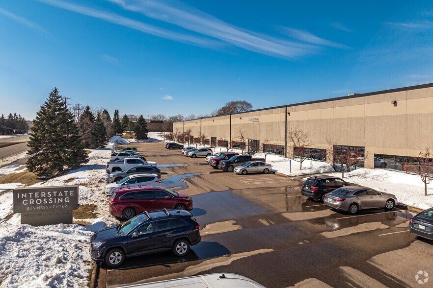 2995 Lone Oak Cir, Eagan, MN à louer - Photo de l’immeuble – Image 2 sur 7