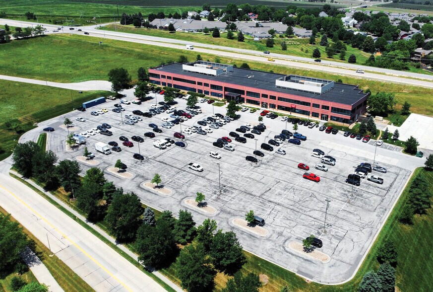 4502-4530 Maass Rd, Bellevue, NE à louer - Photo de l’immeuble – Image 2 sur 12