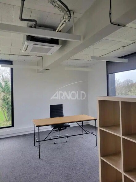 Bureau dans Vannes à louer - Photo de l’immeuble – Image 1 sur 2