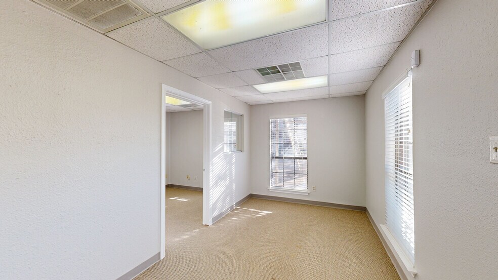 650 S Edmonds Ln, Lewisville, TX à vendre - Numérisation 3D Matterport – Image 3 sur 24