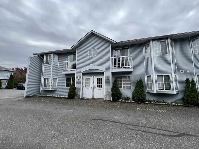 9416 Hazel St, Chilliwack, BC à vendre - Photo principale – Image 1 sur 1