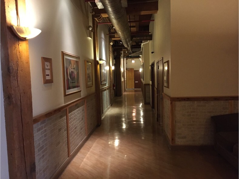 401 W Ontario St, Chicago, IL à louer - Photo intérieure – Image 3 sur 27