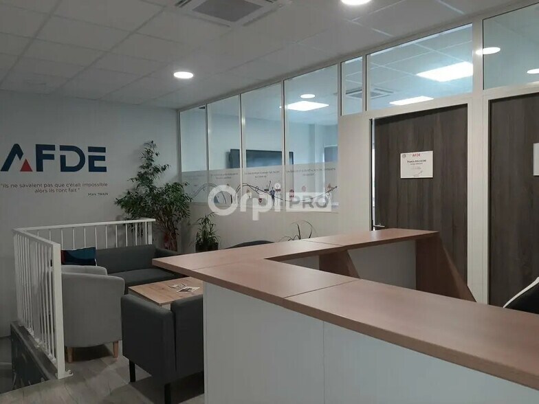 Bureau dans Romans-sur-Isère à louer - Photo intérieure – Image 3 sur 10