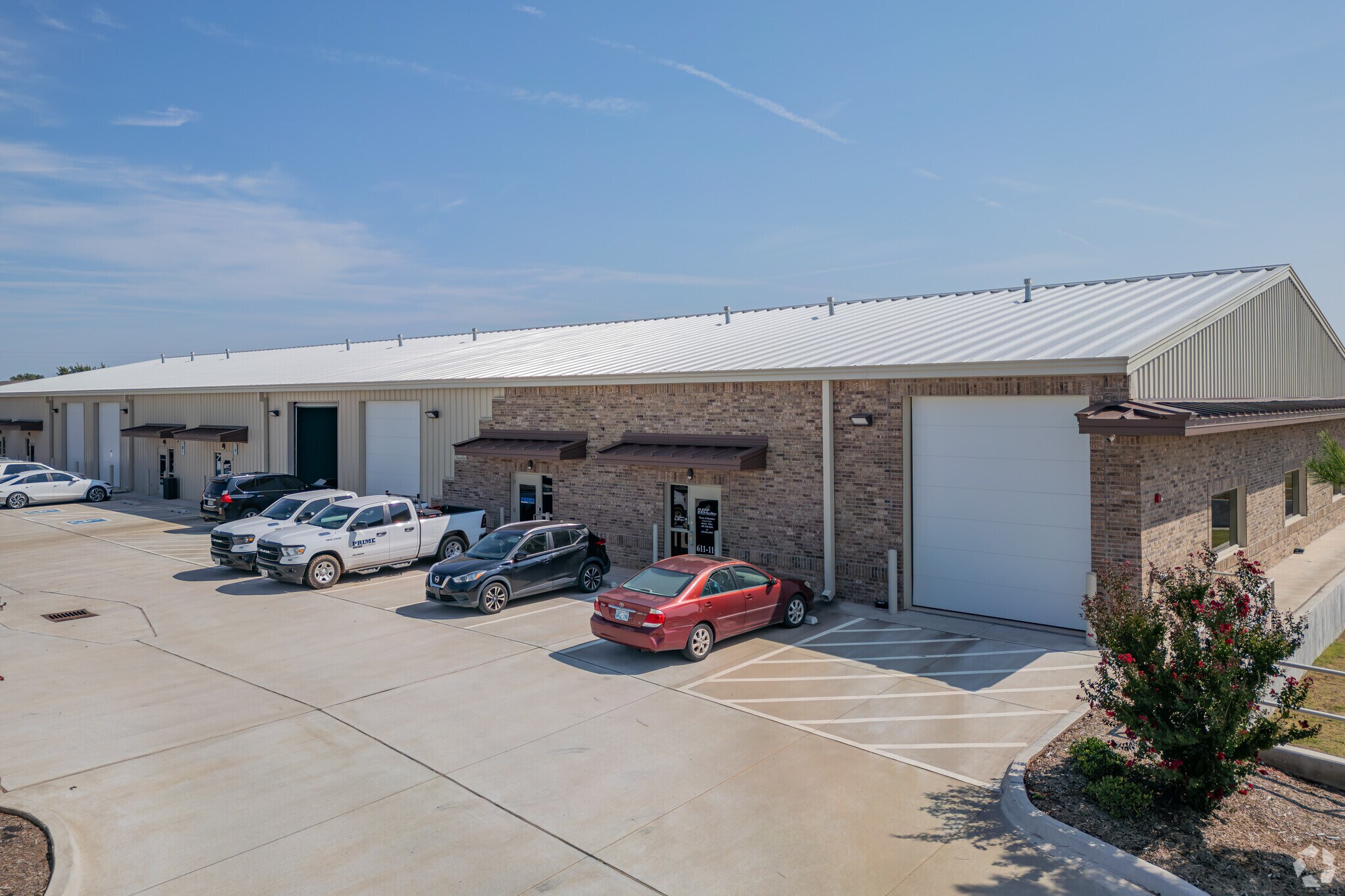 611 Hundred Oaks Dr, Edmond, OK à vendre Photo principale– Image 1 sur 14