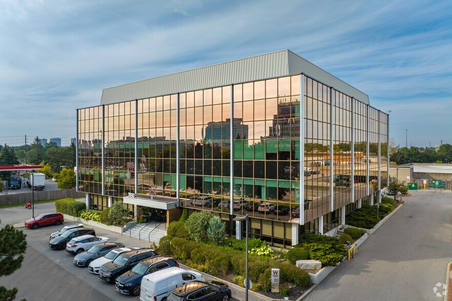 7050 Woodbine Ave, Markham, ON à louer - Photo principale – Image 1 sur 5