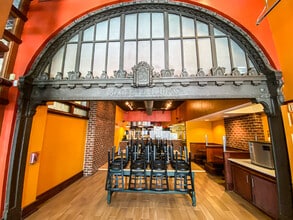 336 Fourth Ave, Pittsburgh, PA à louer Photo intérieure– Image 2 sur 4