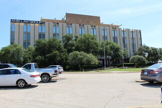 Plus de détails pour 811 S Central Expy, Richardson, TX - Bureau à louer
