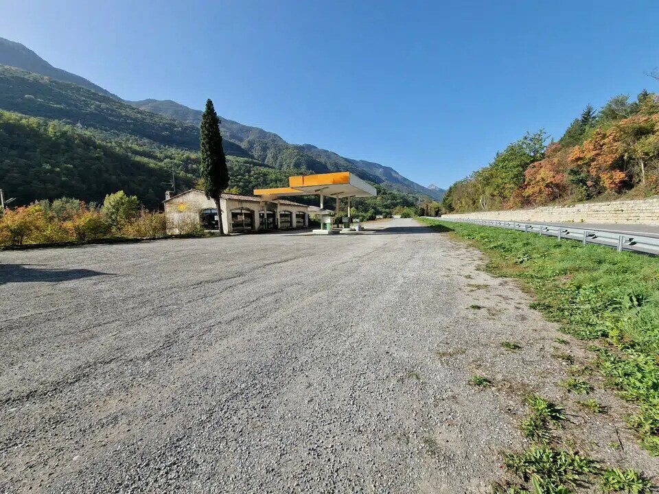 Industriel/Logistique dans Touët-sur-Var à vendre Photo de l’immeuble– Image 1 sur 7