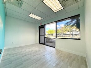 5410-5430 NW 33rd Ave, Fort Lauderdale, FL à louer Photo intérieure– Image 2 sur 25