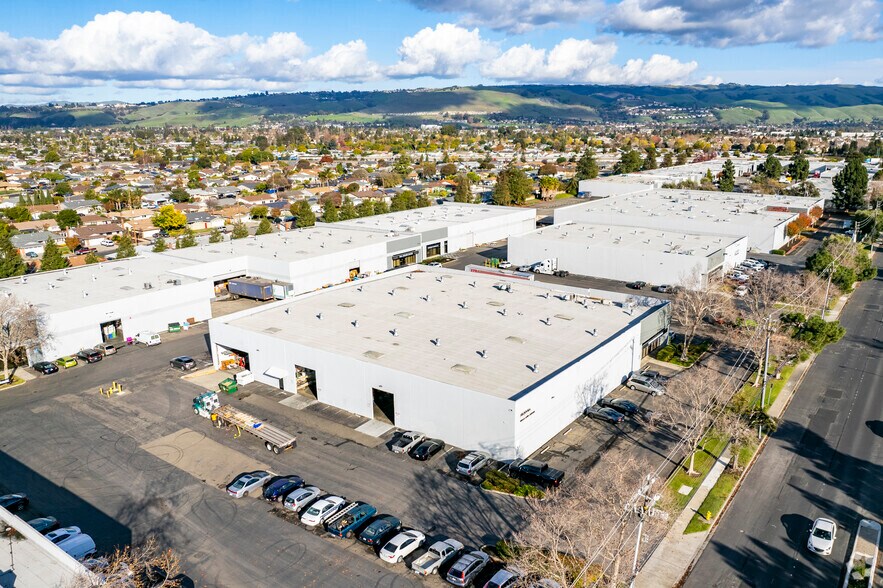 2353 Industrial Pky W, Hayward, CA à louer - Aérien – Image 2 sur 7