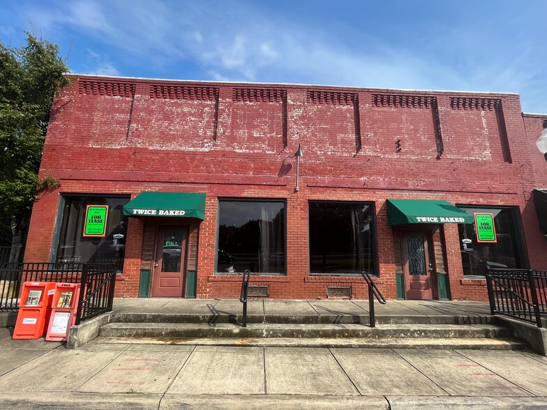 901 Railroad Ave, Opelika, AL à louer - Photo principale – Image 1 sur 2