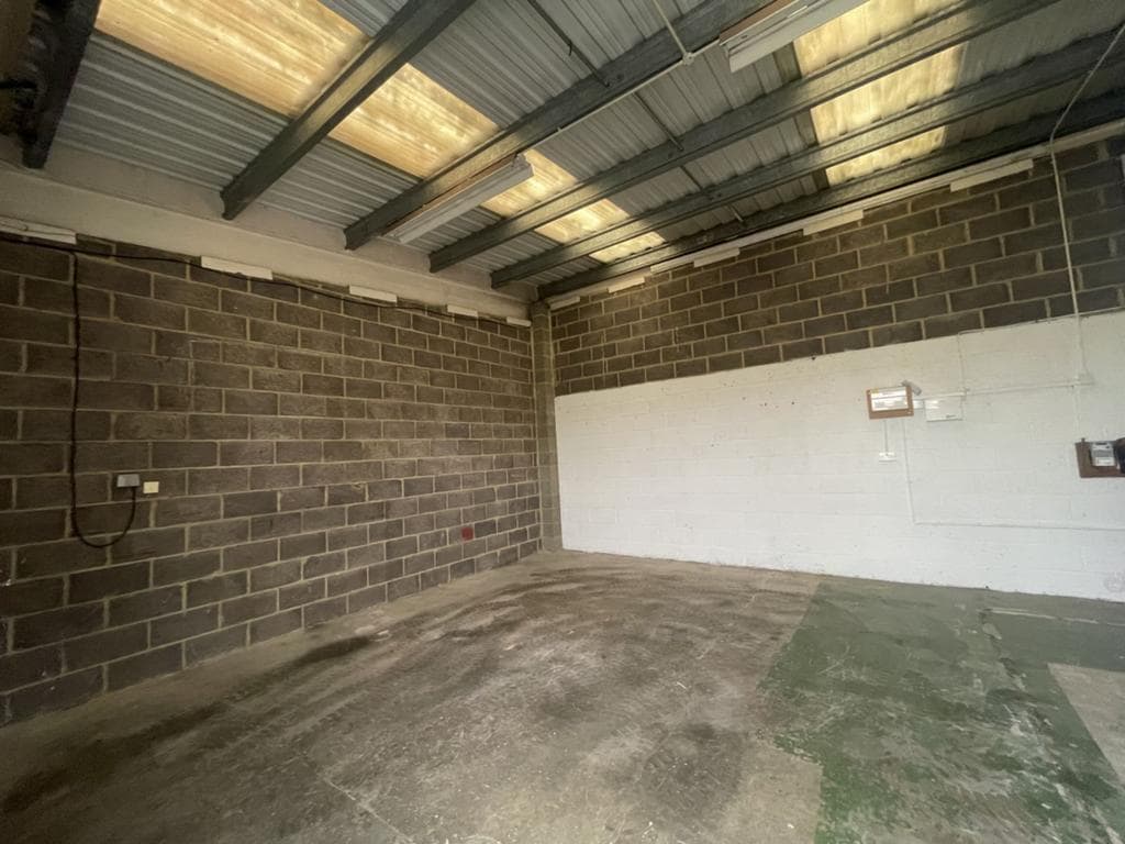 Learoyd Rd, New Romney, KEN TN28 8XU - Lot 2b -  - Photo intérieure - Image 1 of 1