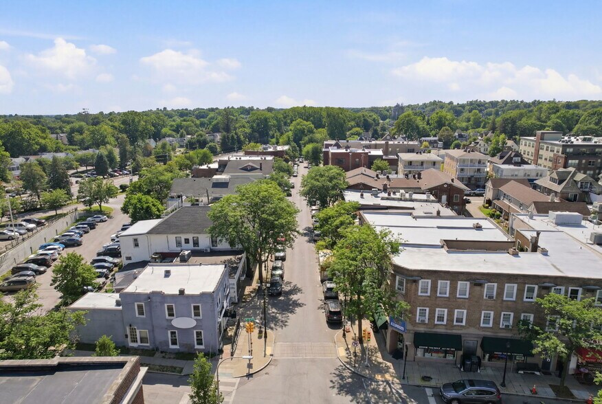228-230 Haverford Ave, Narberth, PA à vendre - Photo de l’immeuble – Image 2 sur 28