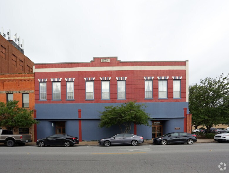 112 N Travis St, Sherman, TX à louer - Photo de l’immeuble – Image 2 sur 2