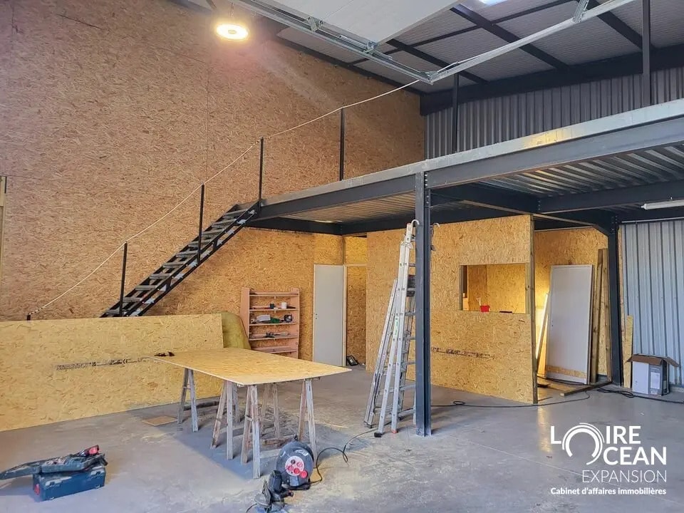 Local d’activités dans CHEMERE à louer Photo intérieure– Image 1 sur 5