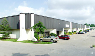 Plus de détails pour 1126 Industrial Pky N, Brunswick, OH - Industriel/Logistique à louer