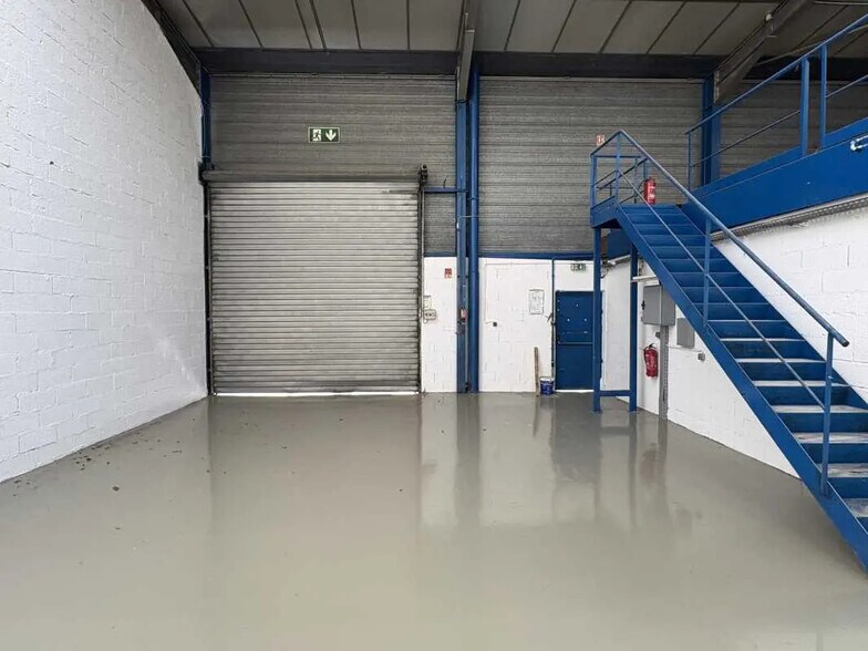 Bureau dans Chassieu à louer - Photo intérieure – Image 2 sur 12