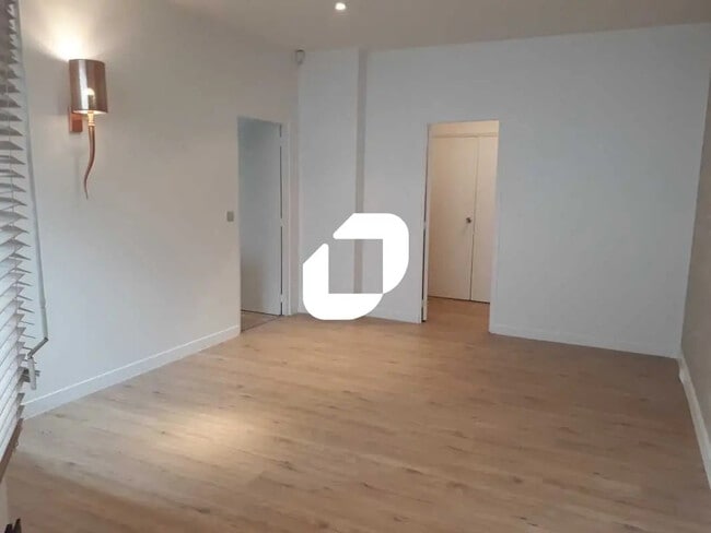 Plus de détails pour Bureau à vendre