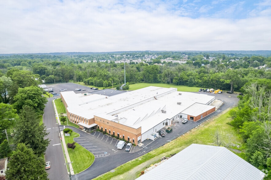 31 Oak Ave, Chalfont, PA à louer - Aérien – Image 1 sur 2