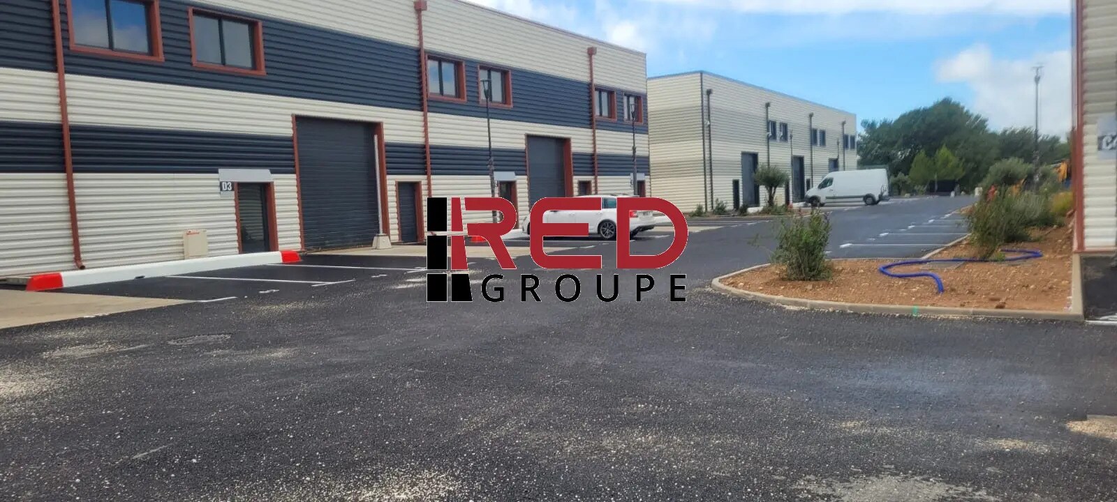 Industriel/Logistique dans Signes à vendre Photo de l’immeuble– Image 1 sur 6