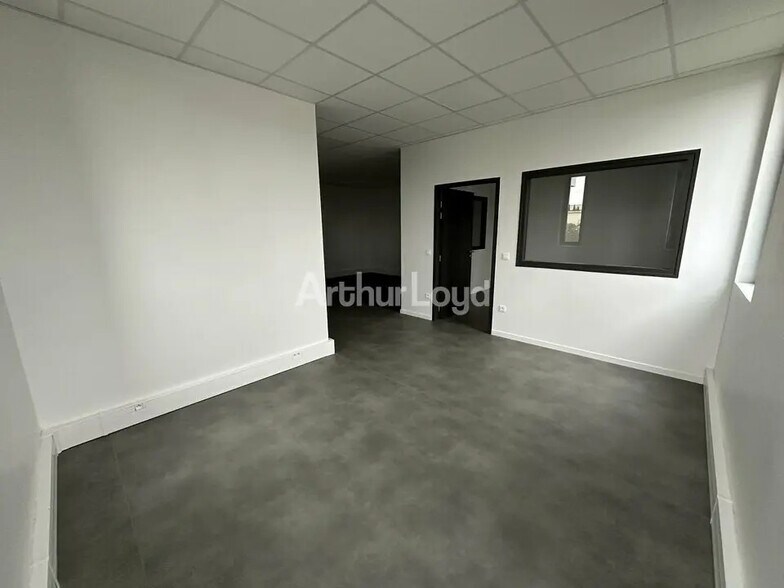 Bureau dans Bezannes à louer - Photo intérieure – Image 3 sur 9