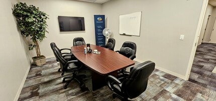 125 E County Line Rd, Warminster, PA à louer Photo intérieure– Image 2 sur 7