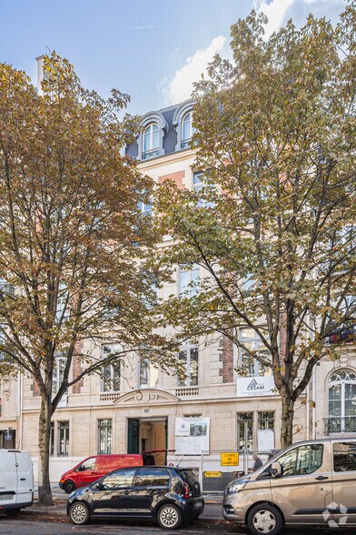 13 Avenue Hoche, Paris à louer - Photo de l’immeuble – Image 3 sur 9