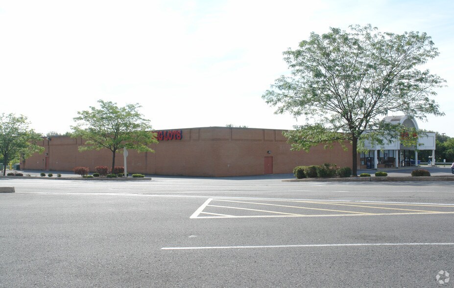 809 Lycoming Mall Rd, Muncy, PA à vendre - Photo de l’immeuble – Image 3 sur 3