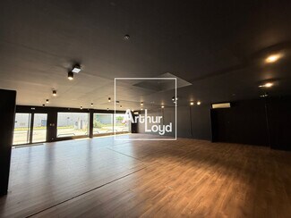 Plus de détails pour Local commercial à louer